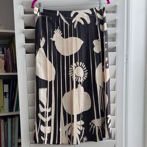 Chic Cotelac Black and Cream A-Line Skirt